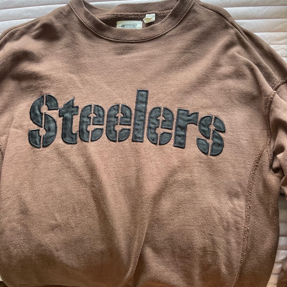 Women’s Steelers crew neck